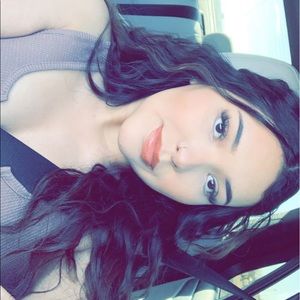 Meet your Posher, Maia